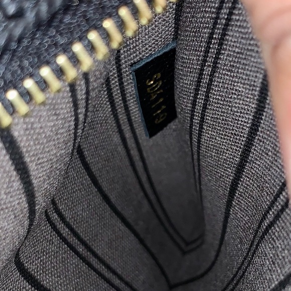 SOLD! Louis Vuitton Pochette Métis Empreinte Black - Picture 8 of 8